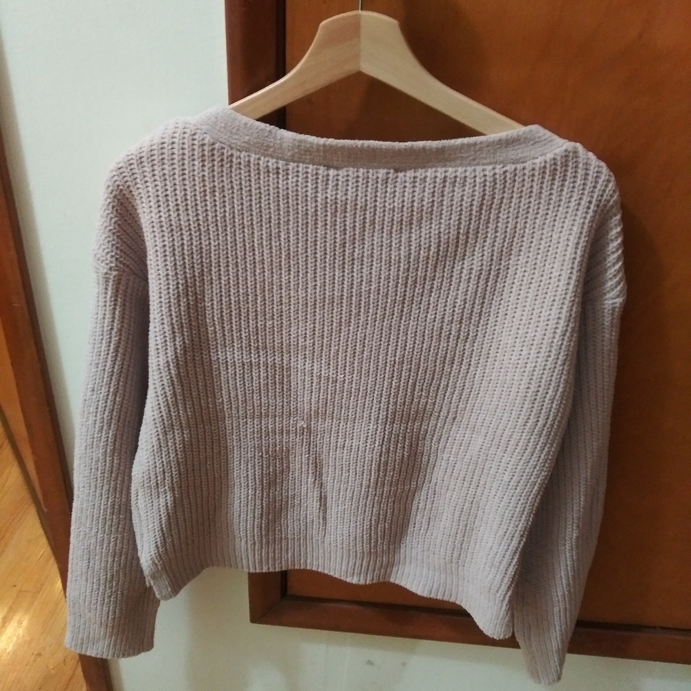 BB Dakota pale pink sweater